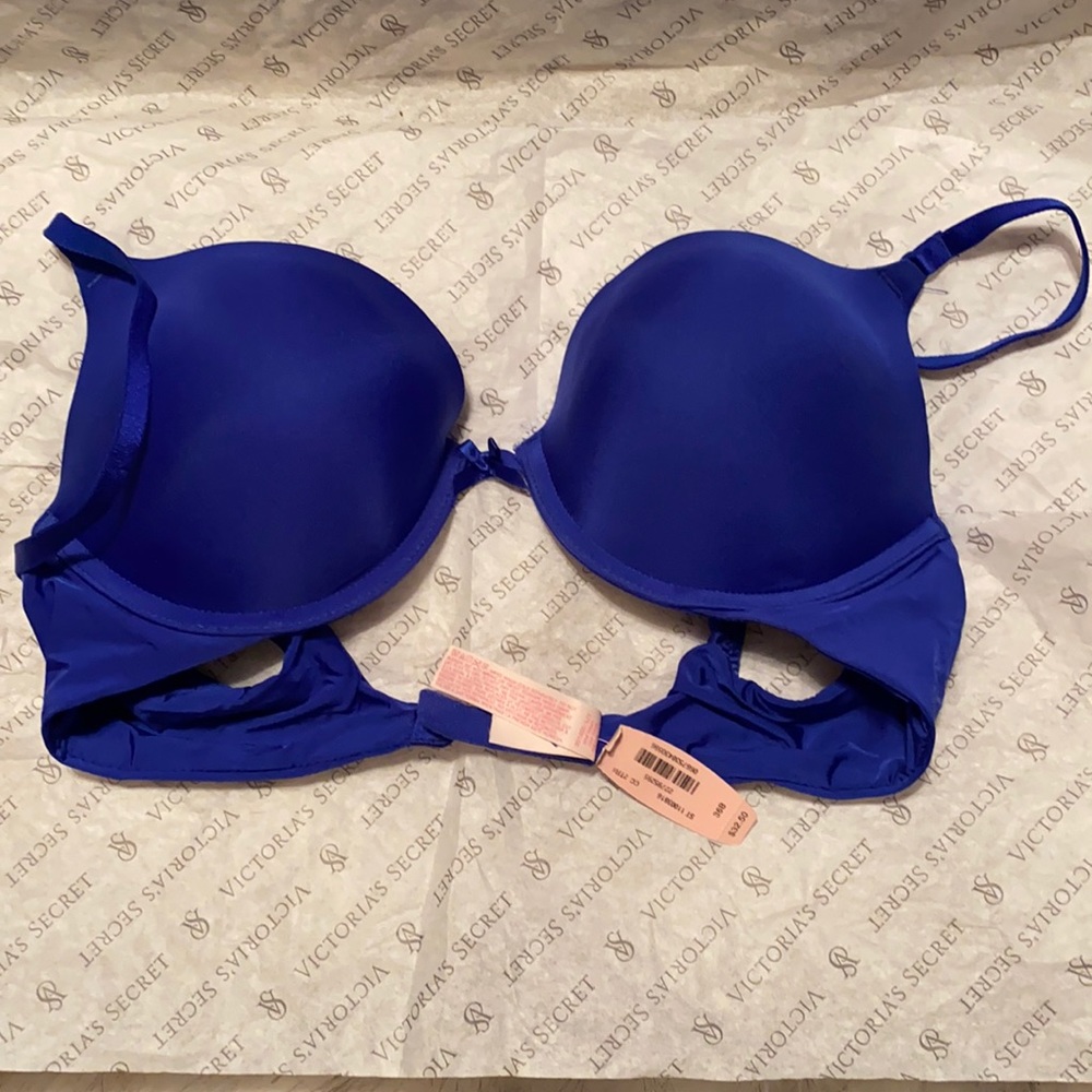 VICTORIA SECRET NWT SIZE 36B pretty blue